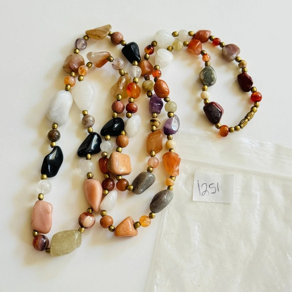 VTG NECKLACe carnelian quartz jasper Beggars round‎ Beads Natural Hippie 34